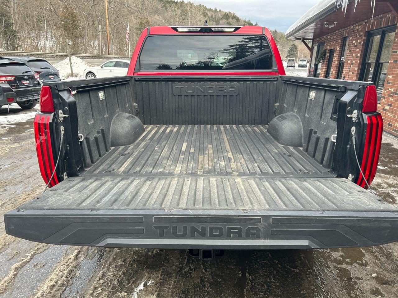 Toyota Tundra SR5 CrewMax 4WD 2022