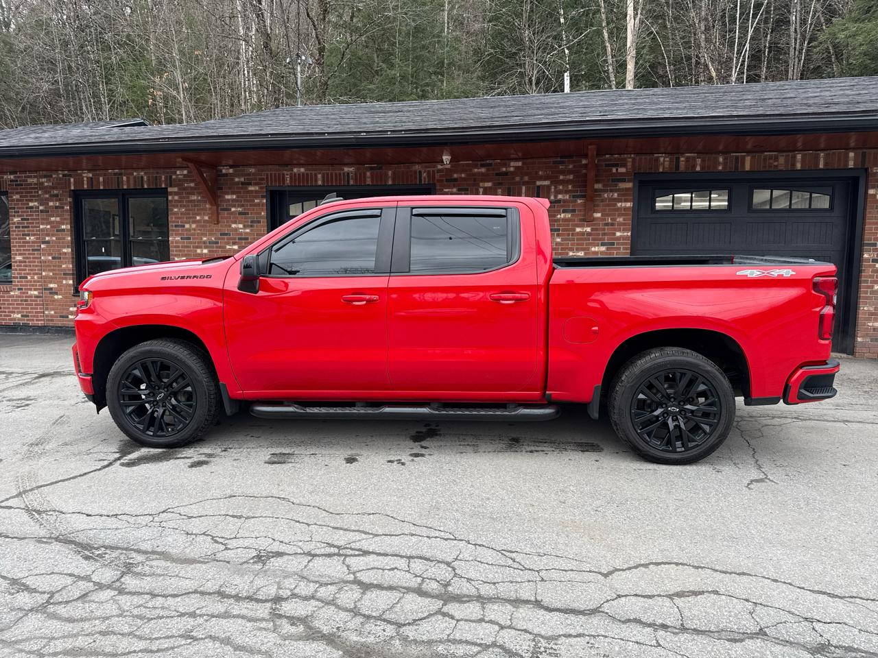 View vehicle photo 2