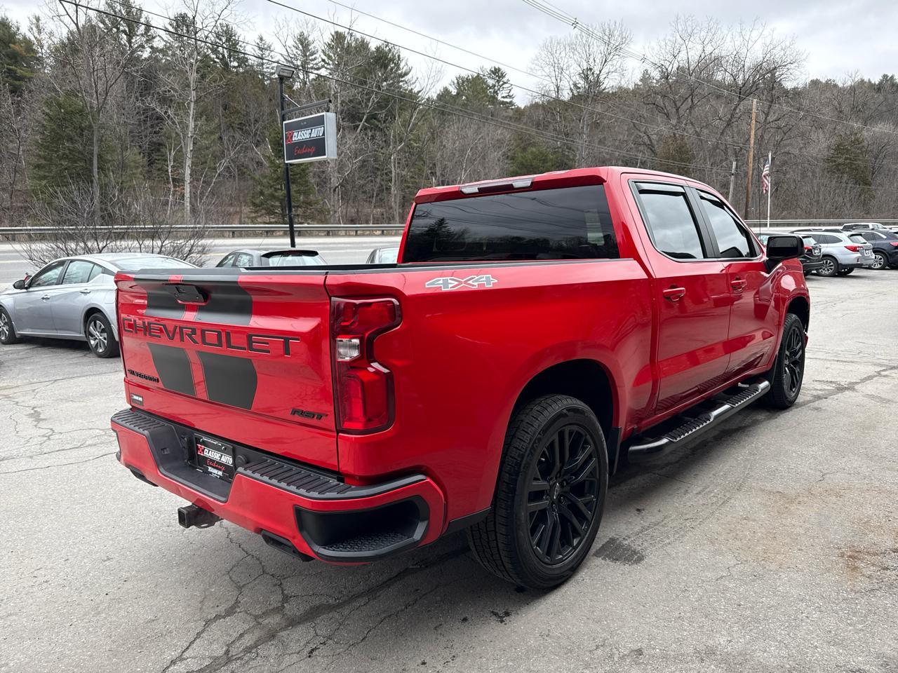 View vehicle photo 5