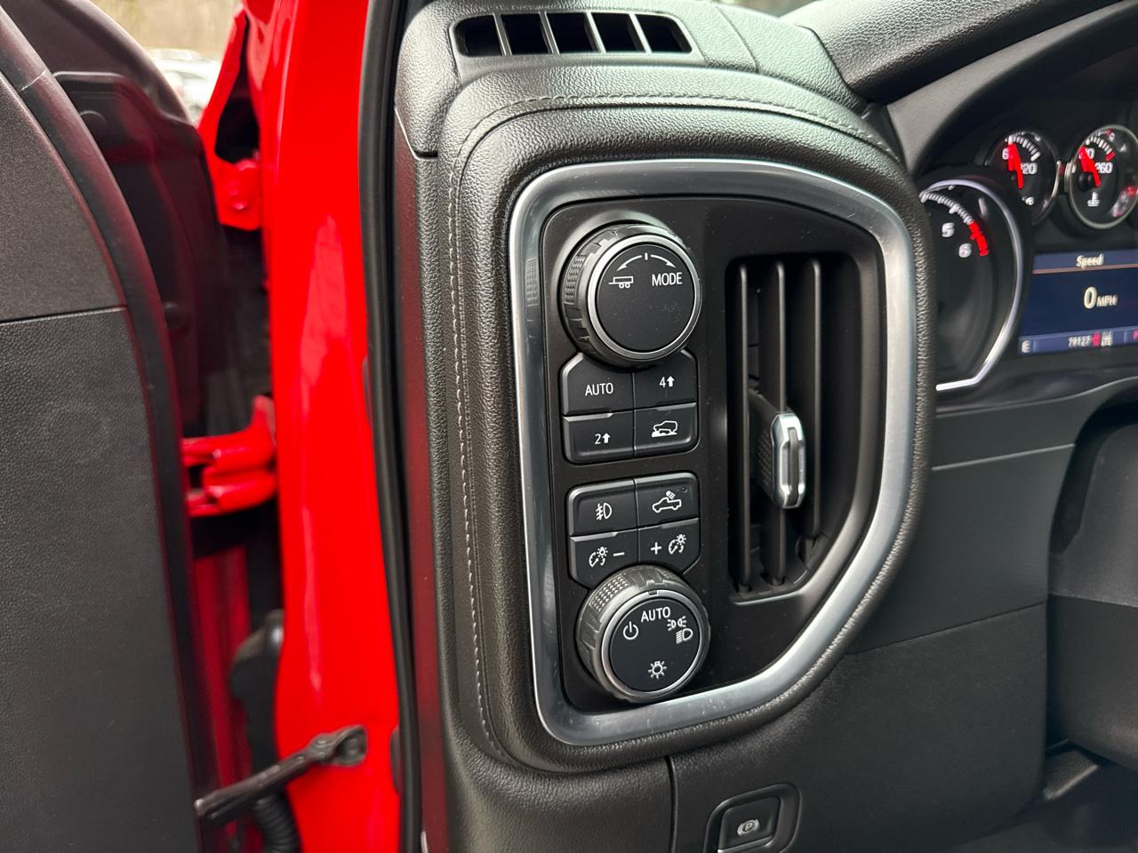 Chevrolet Silverado 1500 RST Crew Cab 4WD 2020