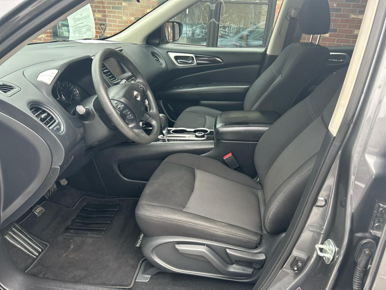 Nissan Pathfinder S 4WD 2020