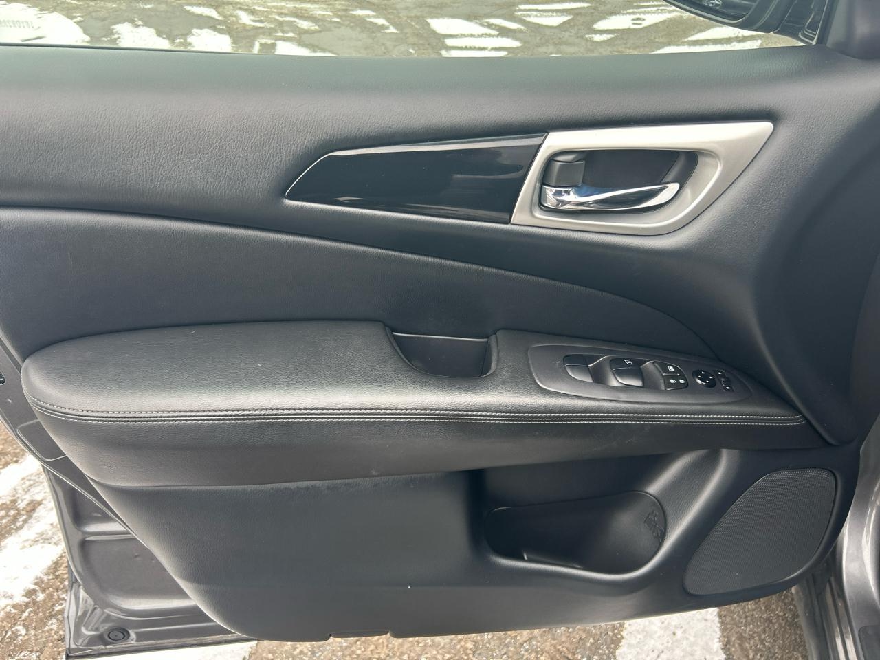 Nissan Pathfinder S 4WD 2020