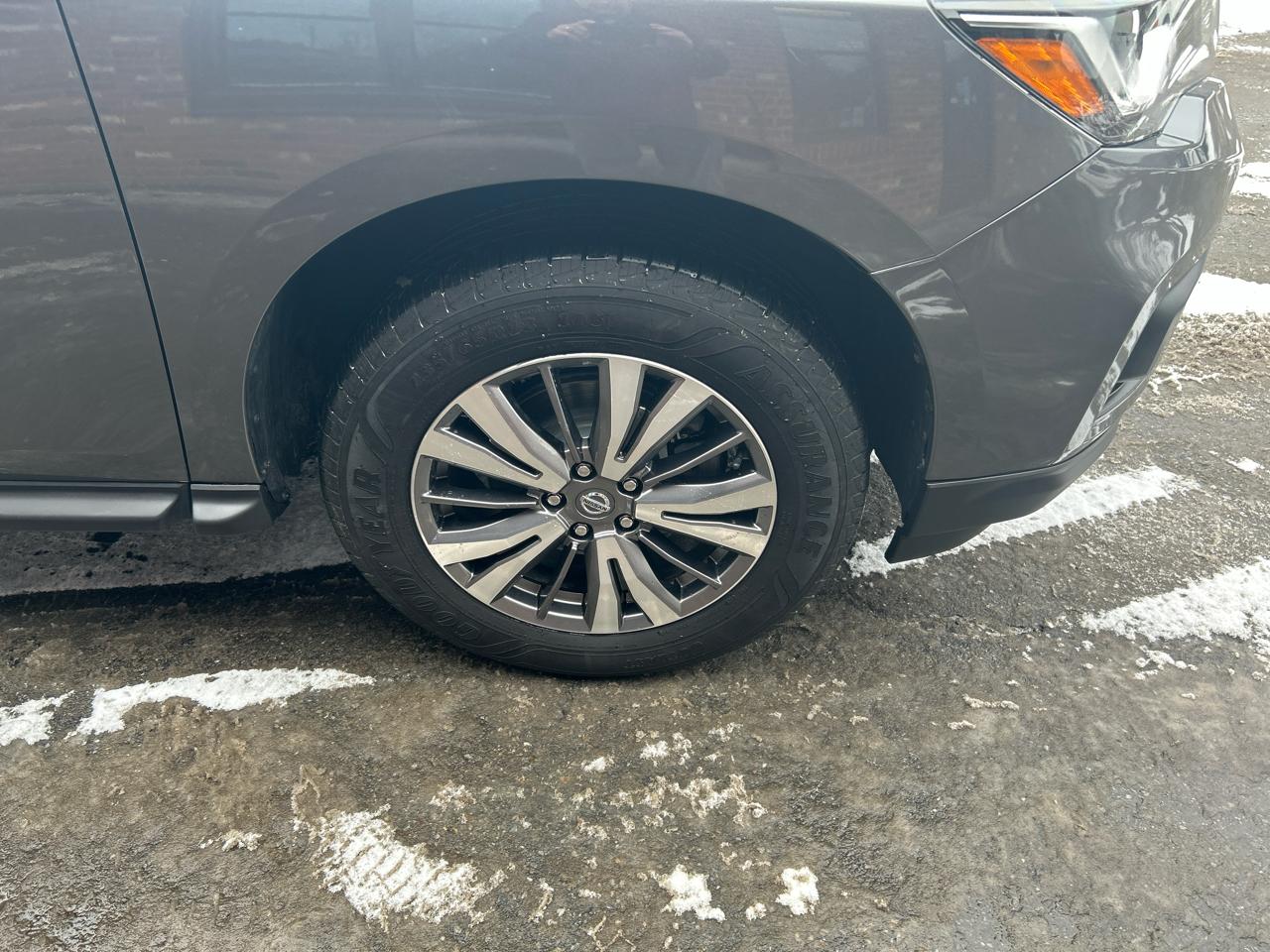 Nissan Pathfinder S 4WD 2020