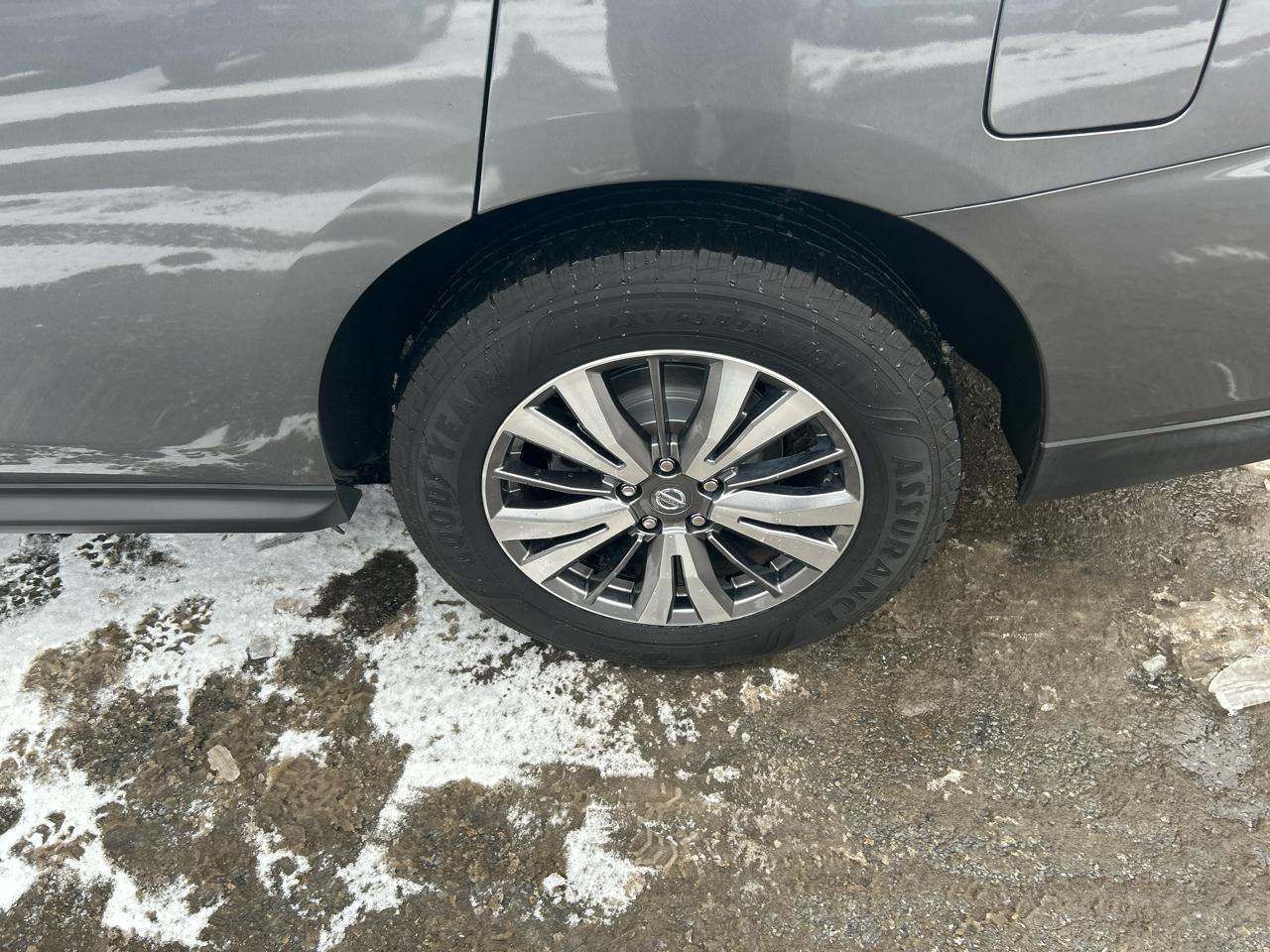 Nissan Pathfinder S 4WD 2020