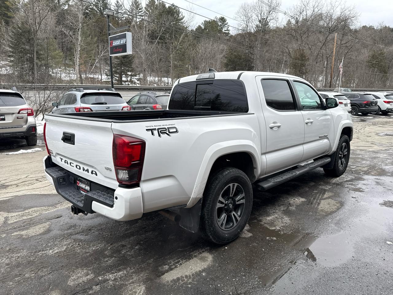 Toyota Tacoma TRD Sport Dbl Cab 4WD at 2018
