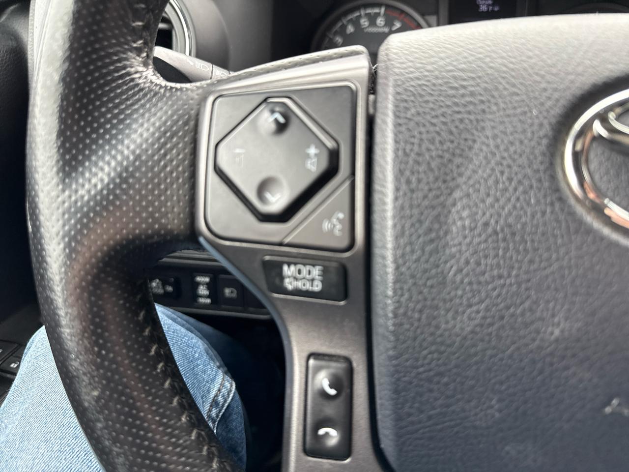 Toyota Tacoma TRD Sport Dbl Cab 4WD at 2018