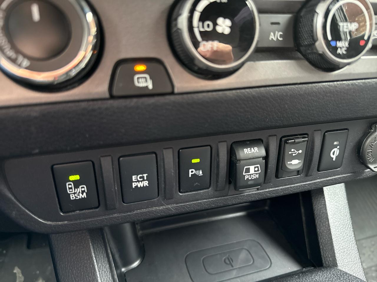 Toyota Tacoma TRD Sport Dbl Cab 4WD at 2018