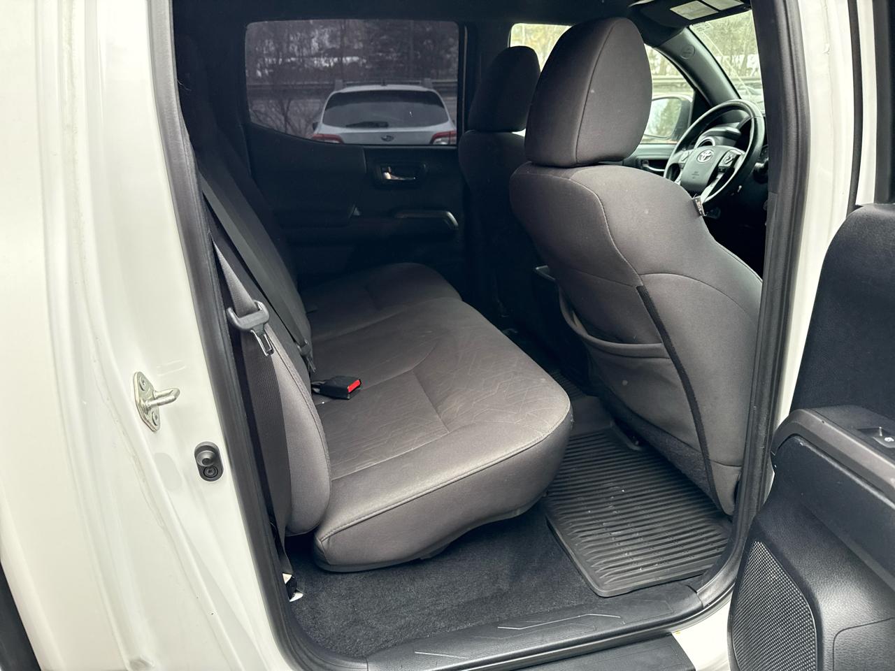 Toyota Tacoma TRD Sport Dbl Cab 4WD at 2018