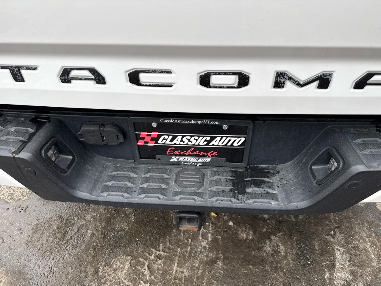 Toyota Tacoma TRD Sport Dbl Cab 4WD at 2018