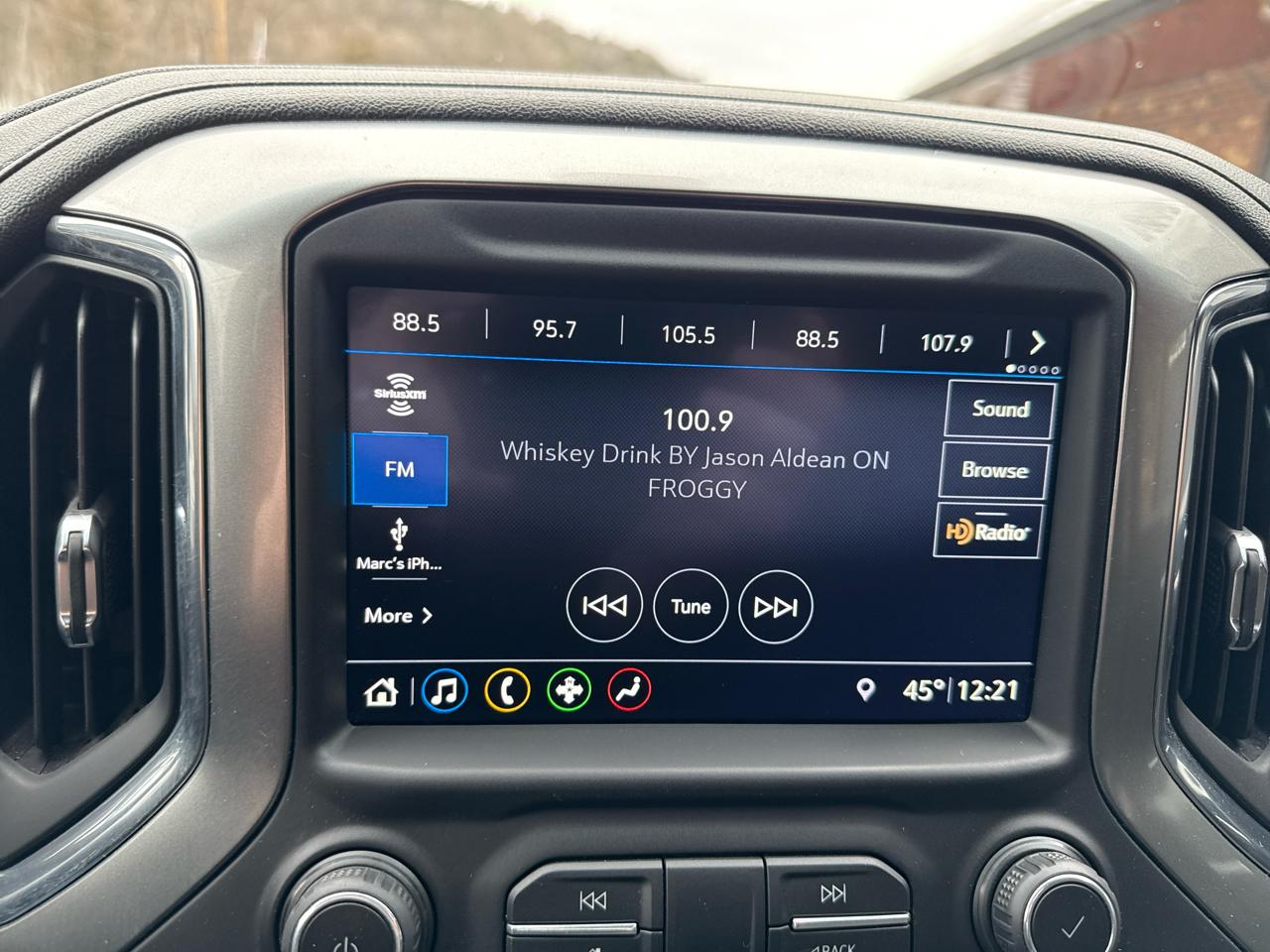 Chevrolet Silverado 1500 LT Crew Cab 4WD 2019