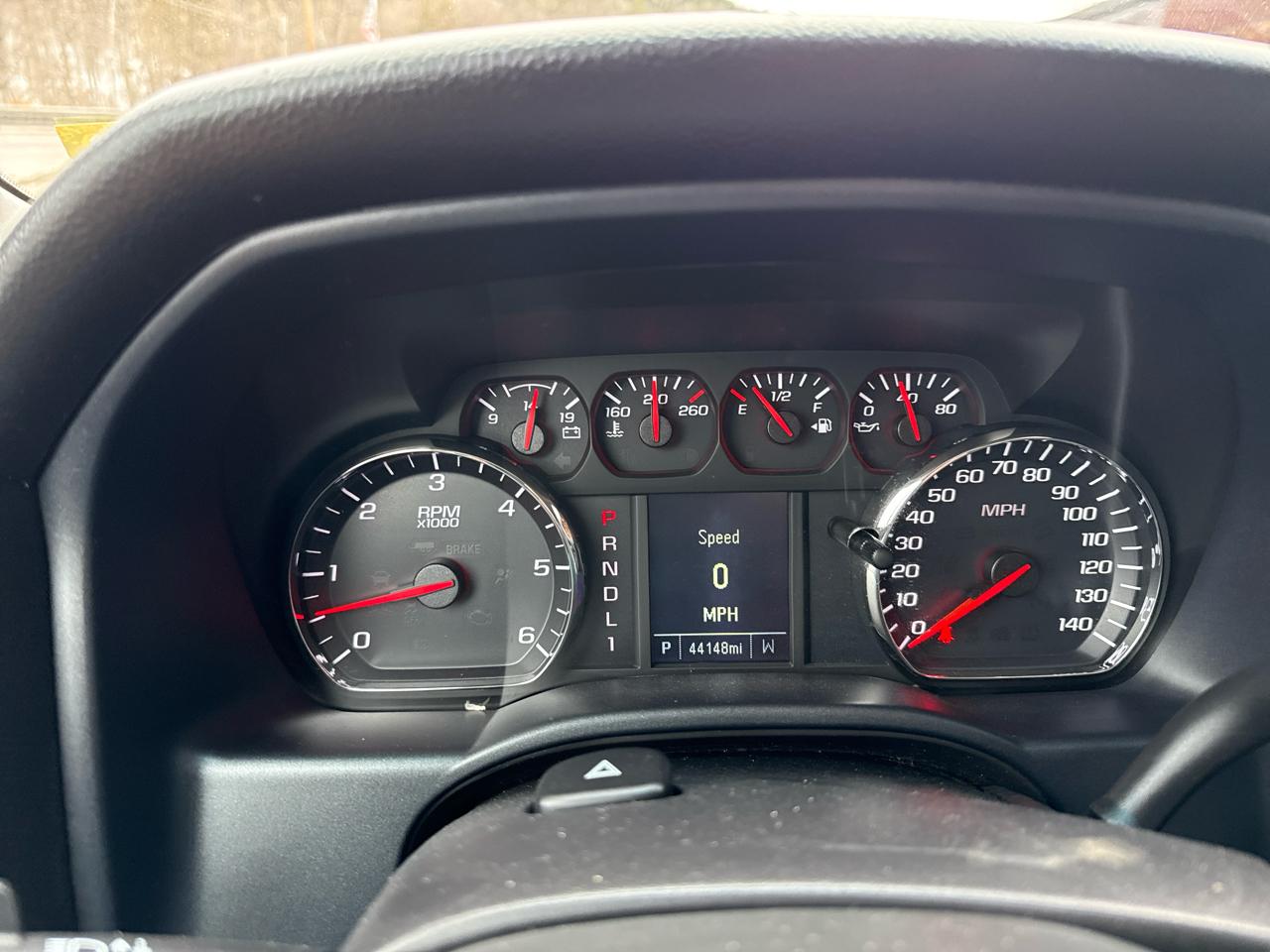 GMC Sierra 2500HD Crew Cab Short Bed 4WD 2017