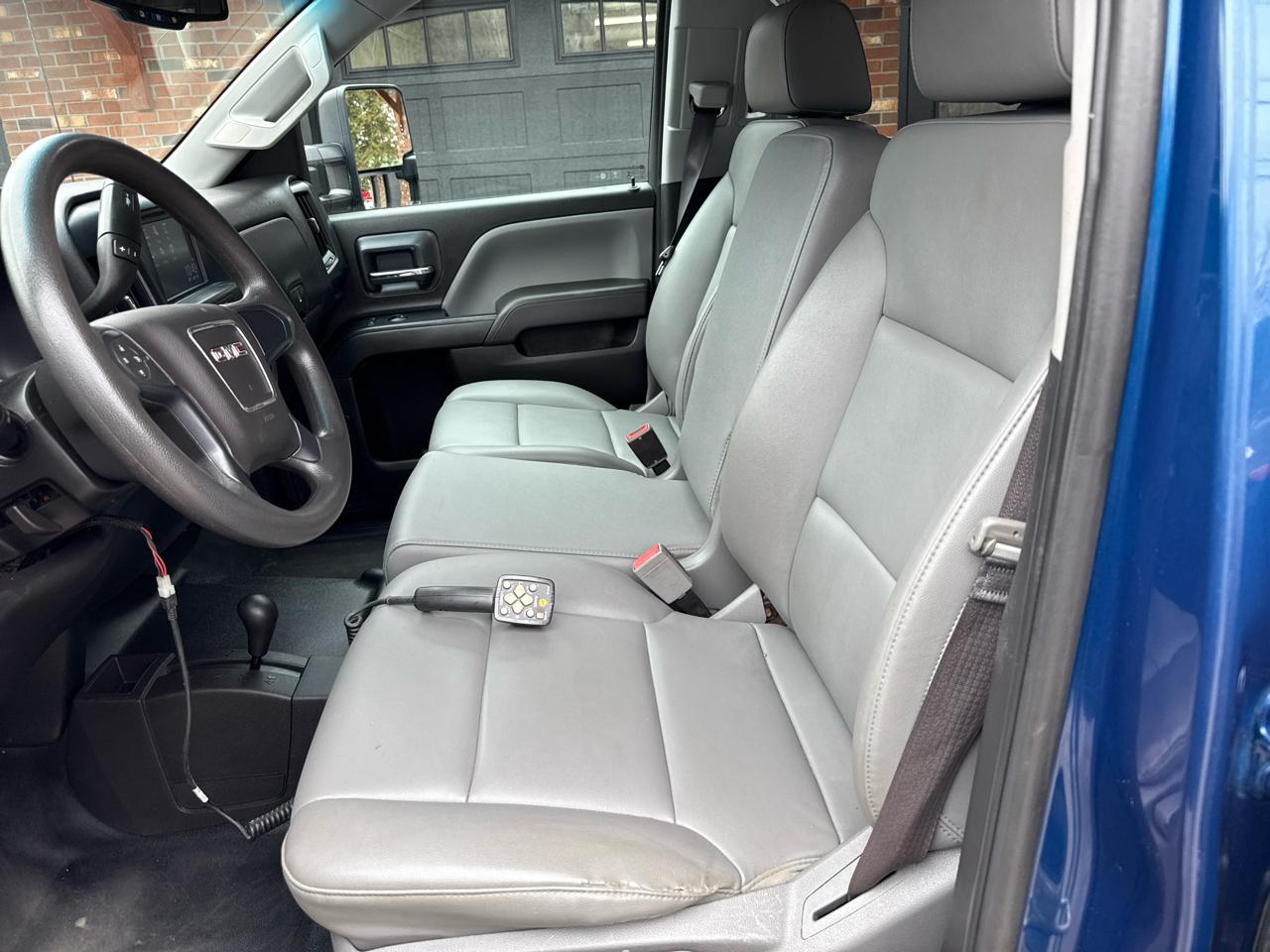 GMC Sierra 2500HD Crew Cab Short Bed 4WD 2017