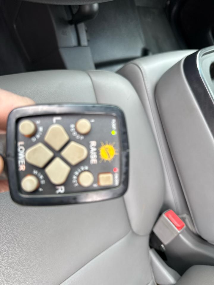 GMC Sierra 2500HD Crew Cab Short Bed 4WD 2017