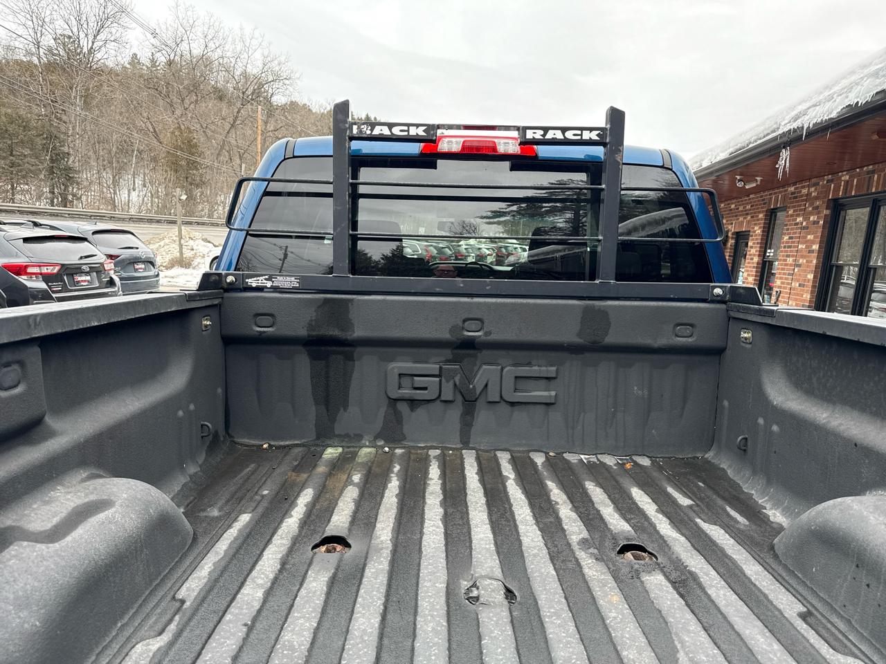 GMC Sierra 2500HD Crew Cab Short Bed 4WD 2017