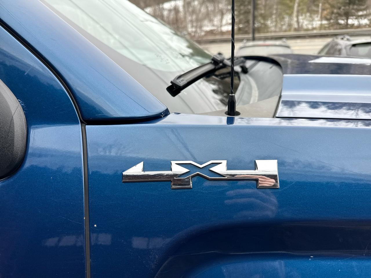 GMC Sierra 2500HD Crew Cab Short Bed 4WD 2017