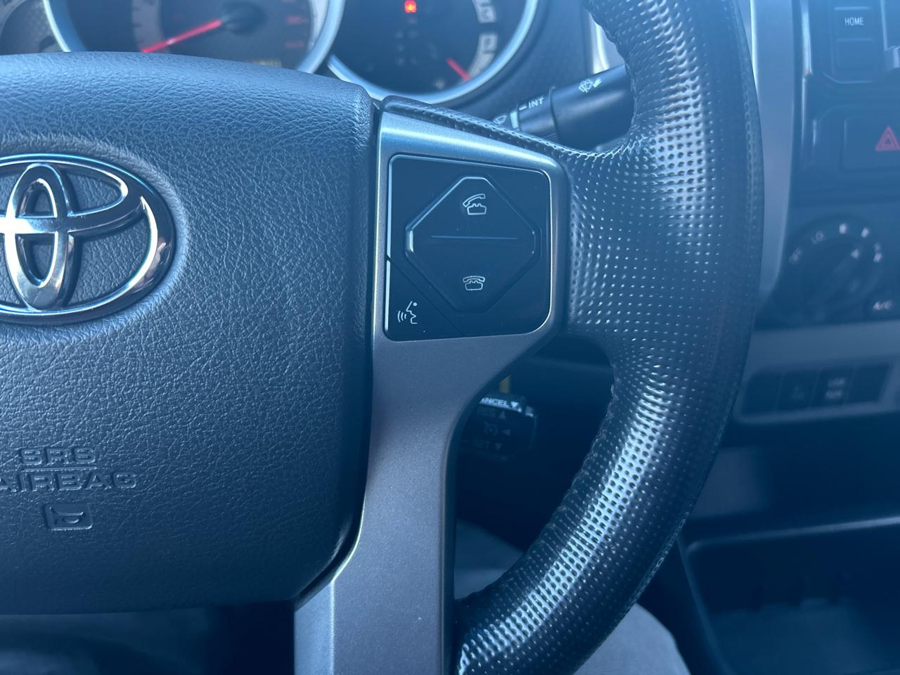 Toyota Tacoma Double Cab V6 6MT 4WD 2015