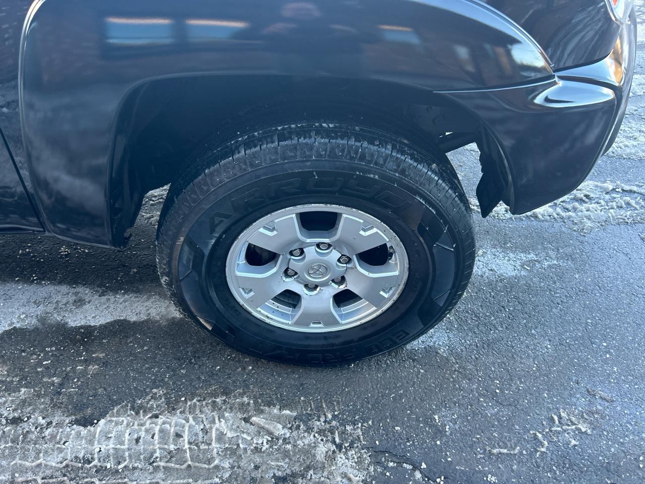 Toyota Tacoma Double Cab V6 6MT 4WD 2015