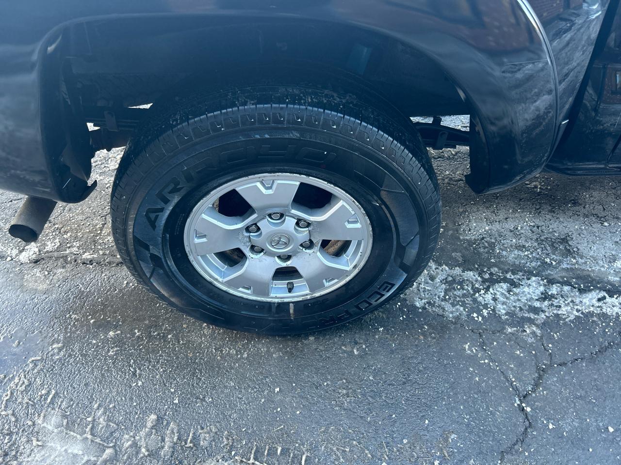 Toyota Tacoma Double Cab V6 6MT 4WD 2015