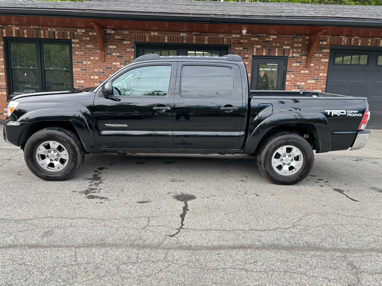 Toyota Tacoma Double Cab V6 6MT 4WD 2015