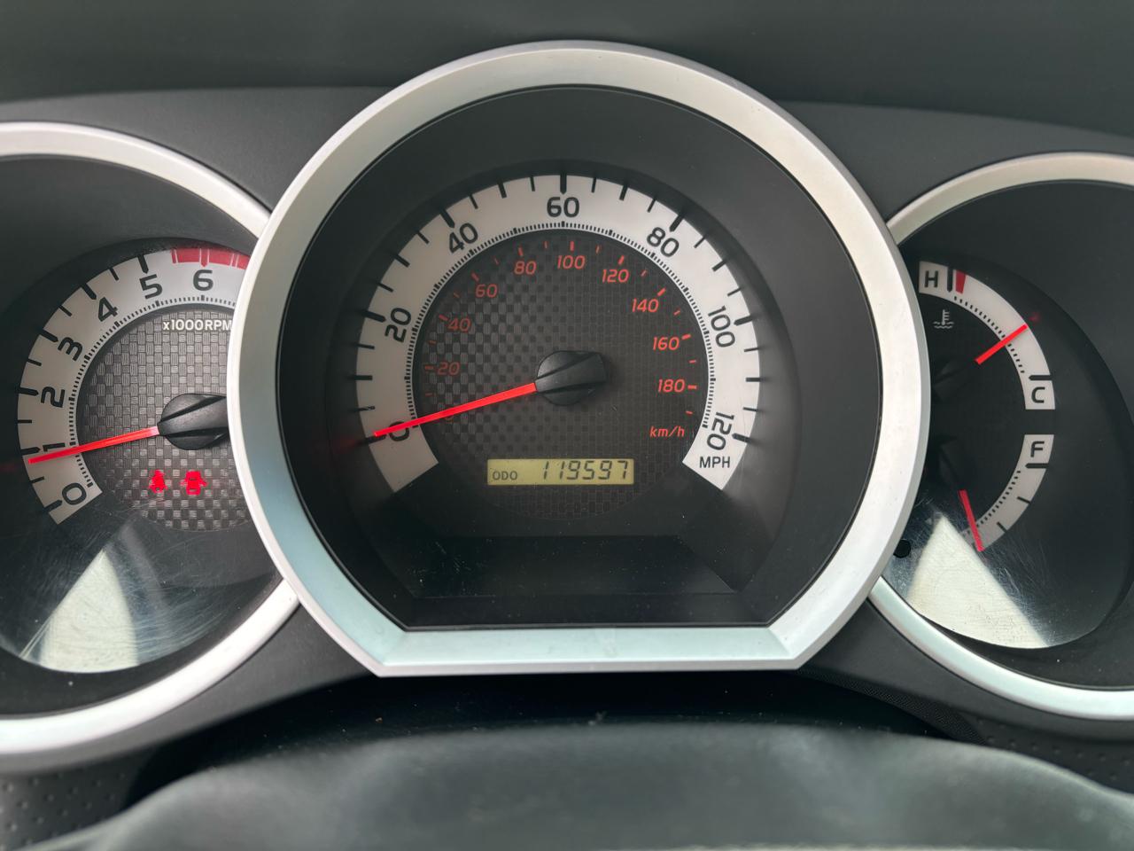 Toyota Tacoma Double Cab V6 6MT 4WD 2015