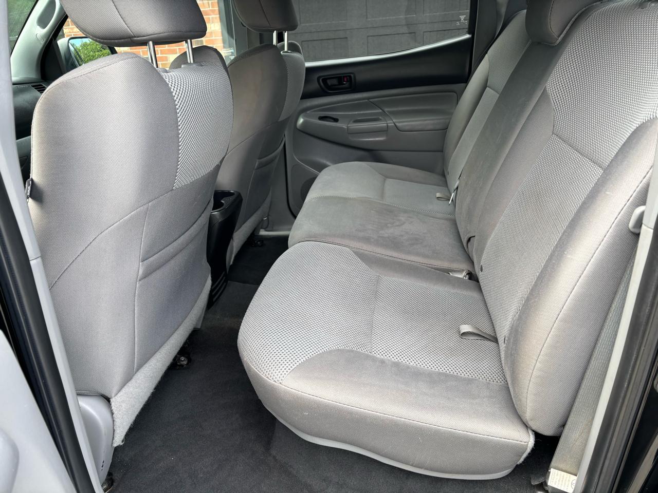 Toyota Tacoma Double Cab V6 6MT 4WD 2015