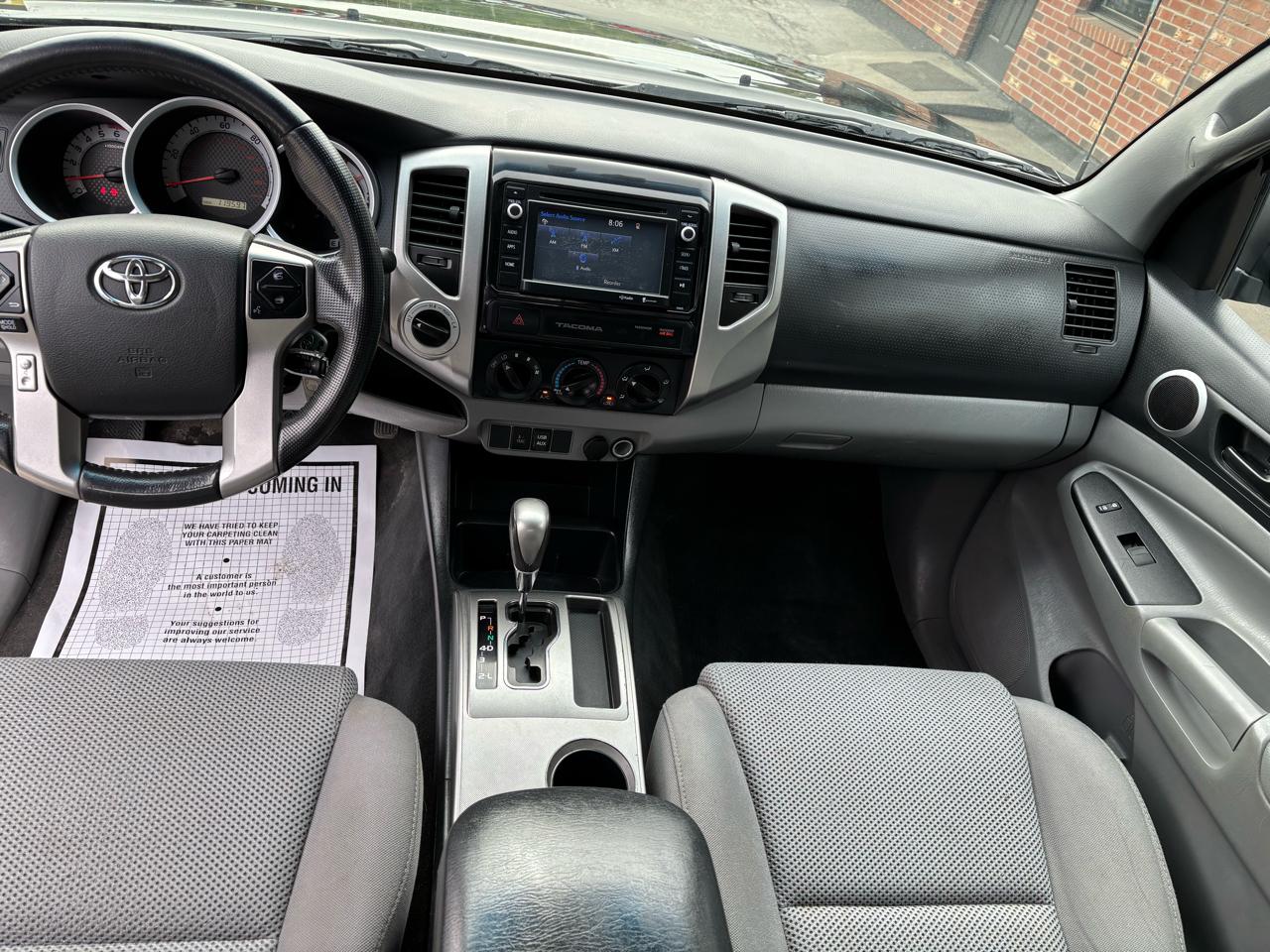 Toyota Tacoma Double Cab V6 6MT 4WD 2015