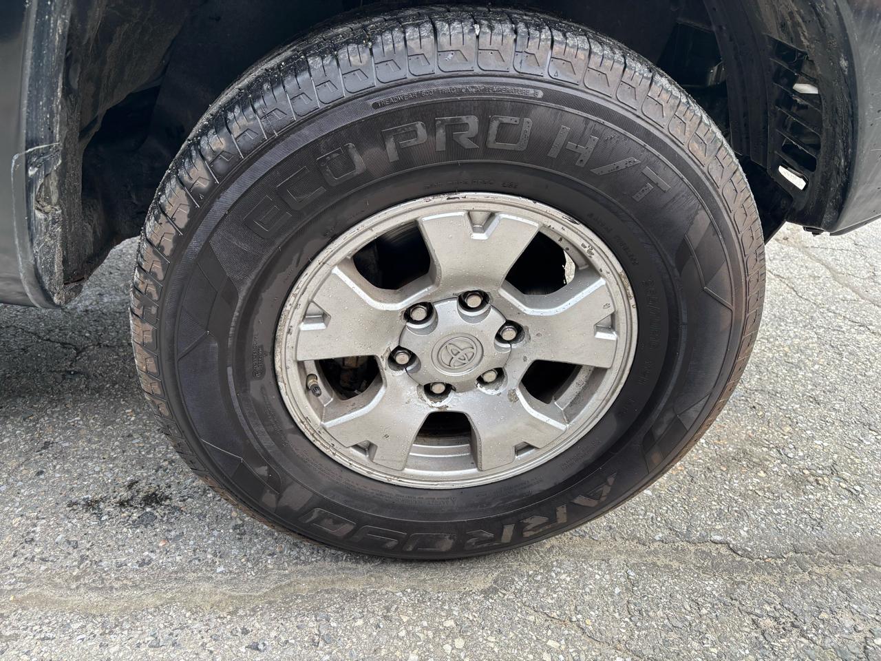 Toyota Tacoma Double Cab V6 6MT 4WD 2015