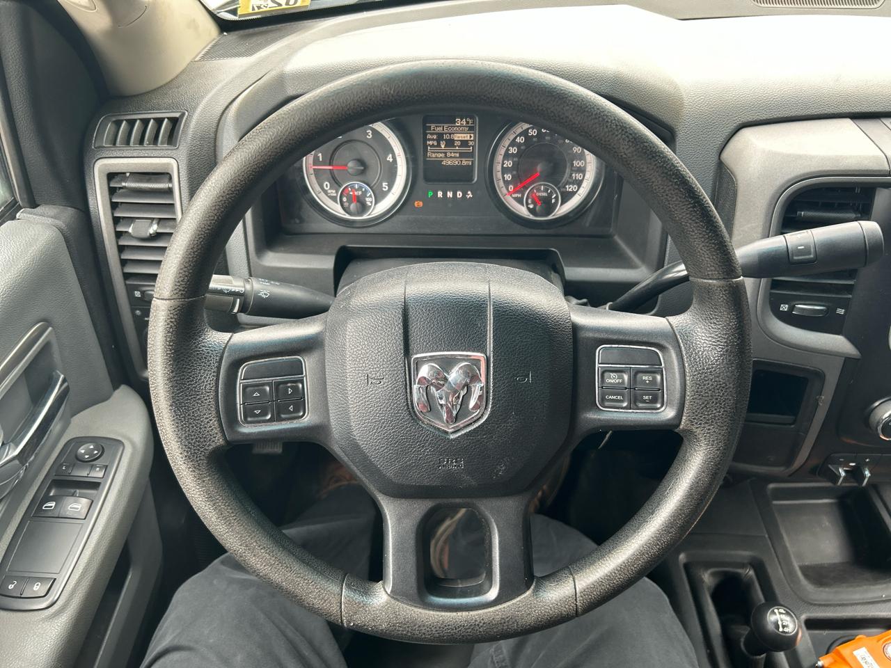 RAM 3500 Regular Cab 4WD DRW 2015