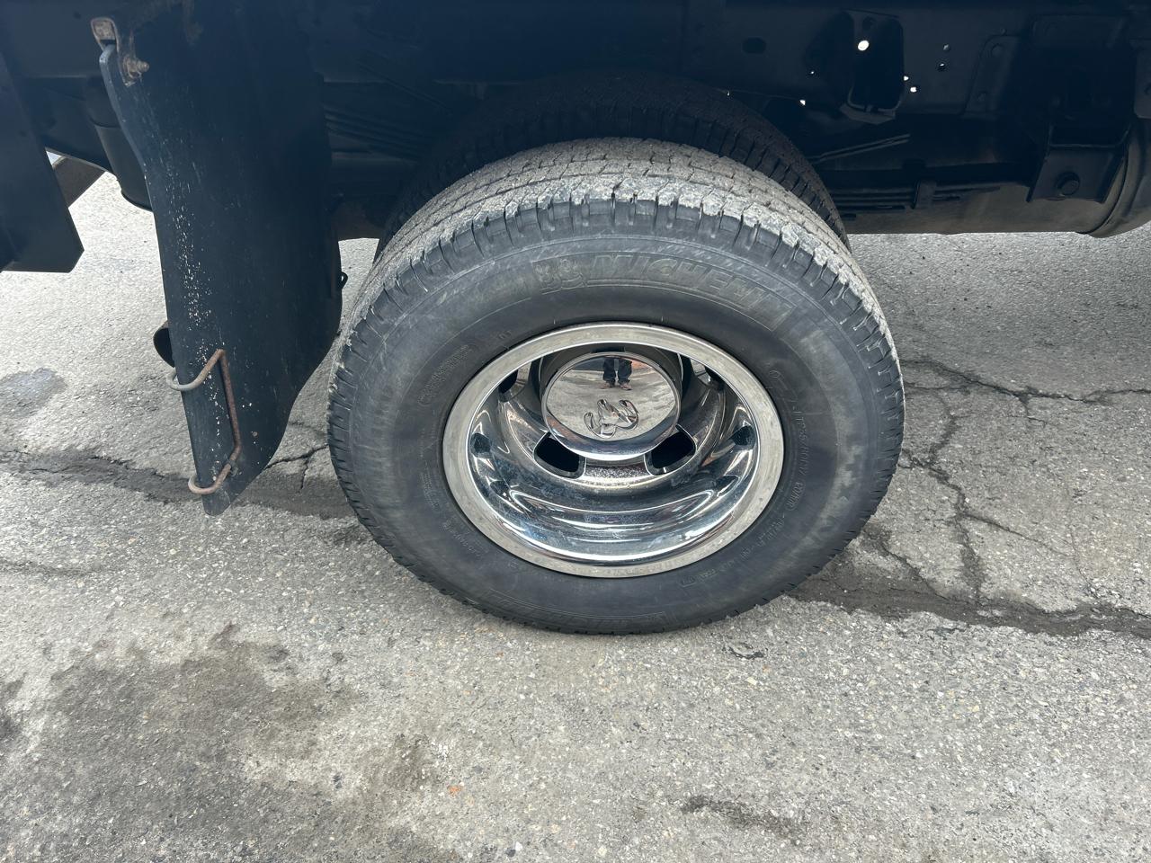 RAM 3500 Regular Cab 4WD DRW 2015