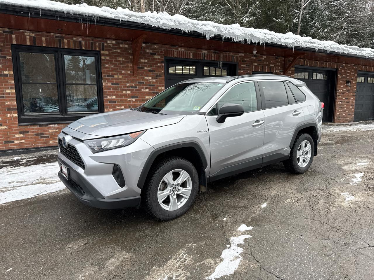 Toyota RAV4 Hybrid LE 2021