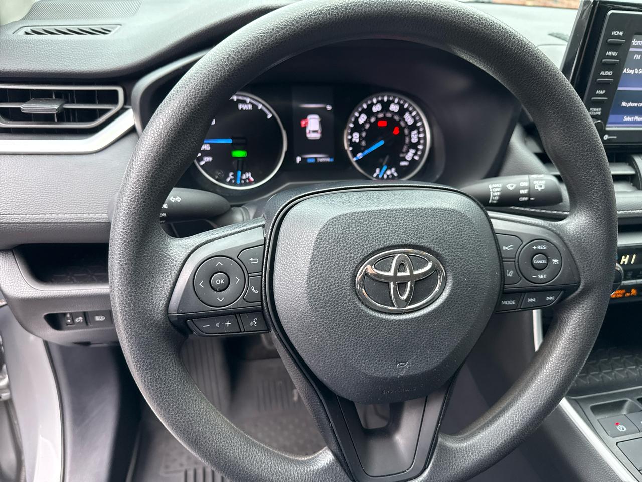 Toyota RAV4 Hybrid LE 2021