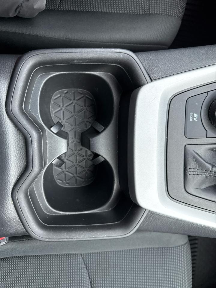 Toyota RAV4 Hybrid LE 2021