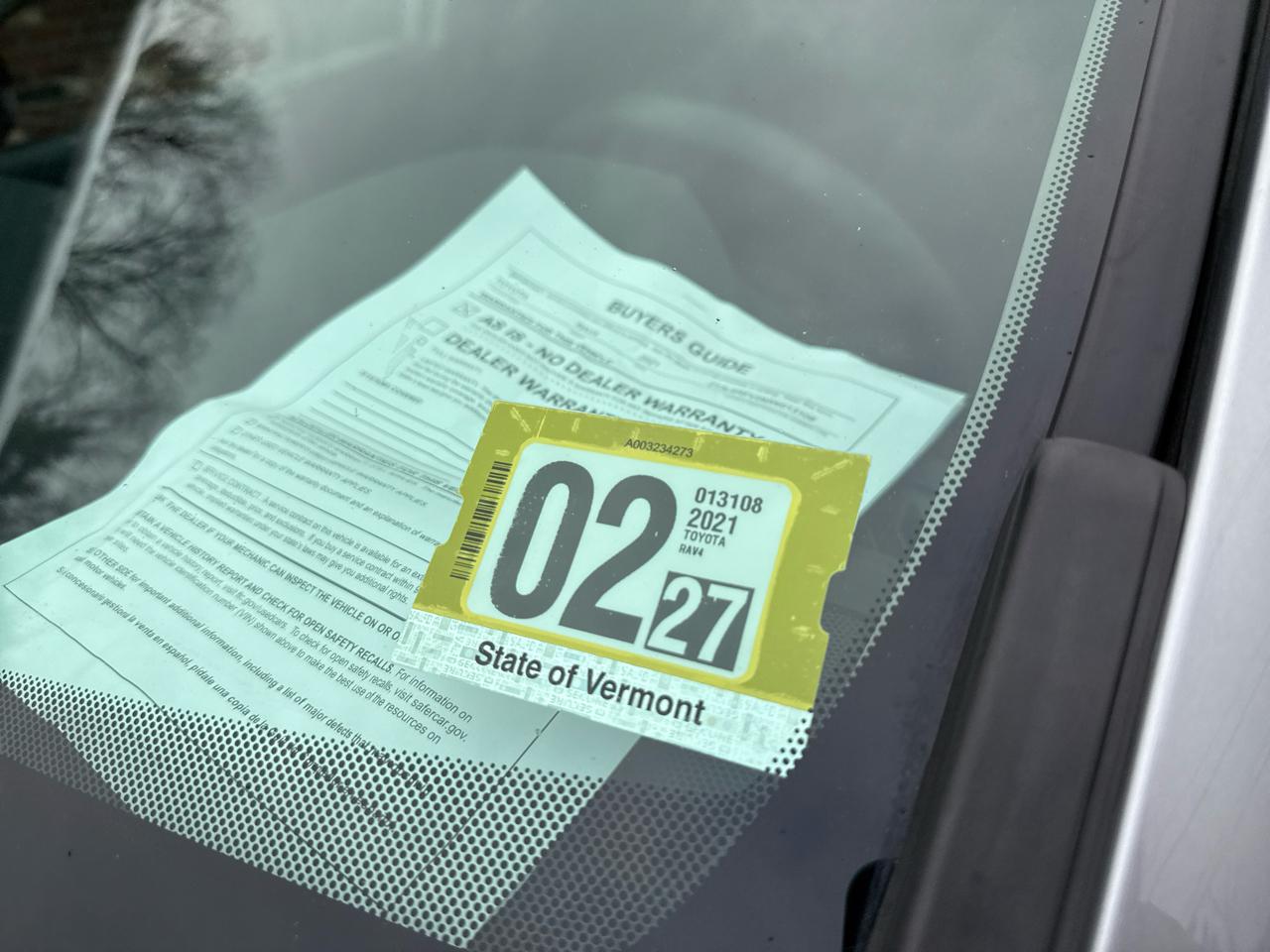 Toyota RAV4 Hybrid LE 2021