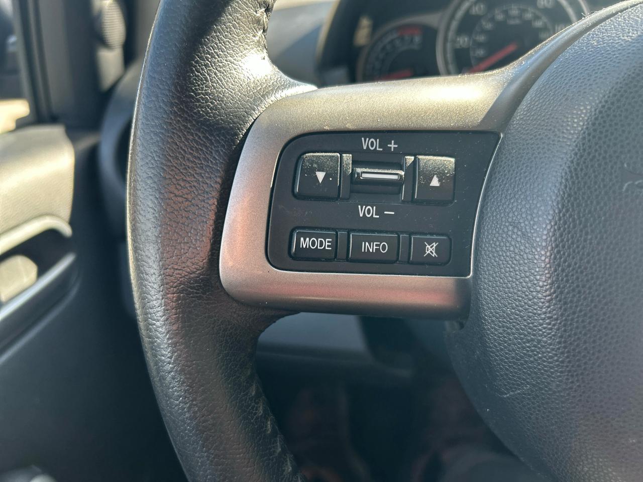 Mazda MAZDA2 Touring 2013