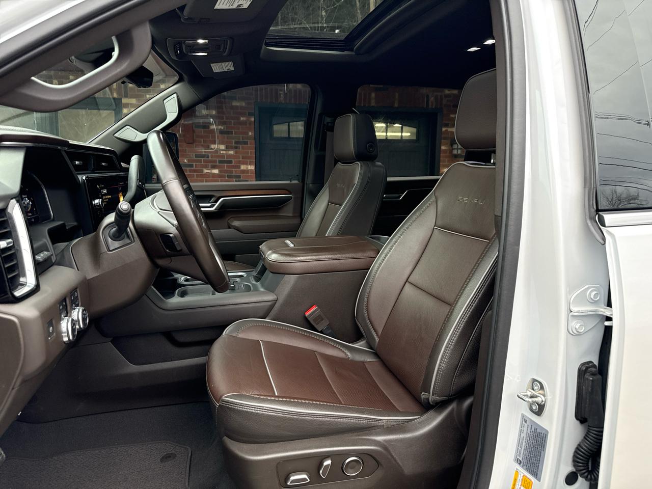 GMC Sierra 2500HD Denali Crew Cab 4WD SB 2024