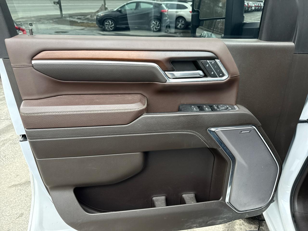 GMC Sierra 2500HD Denali Crew Cab 4WD SB 2024