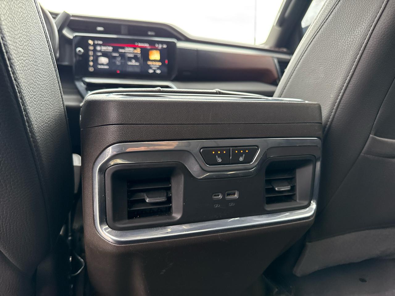 GMC Sierra 2500HD Denali Crew Cab 4WD SB 2024