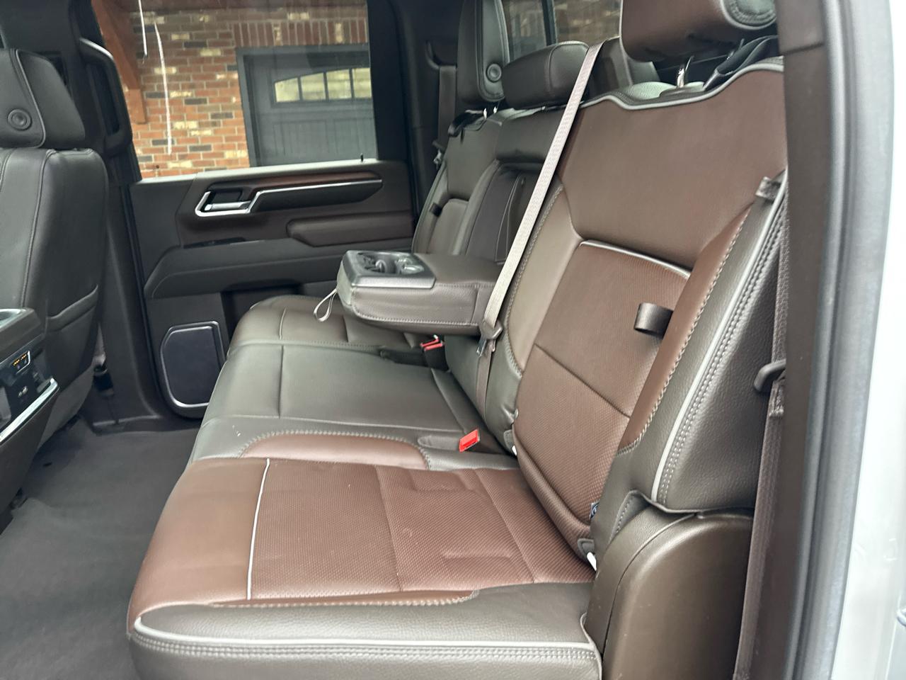 GMC Sierra 2500HD Denali Crew Cab 4WD SB 2024