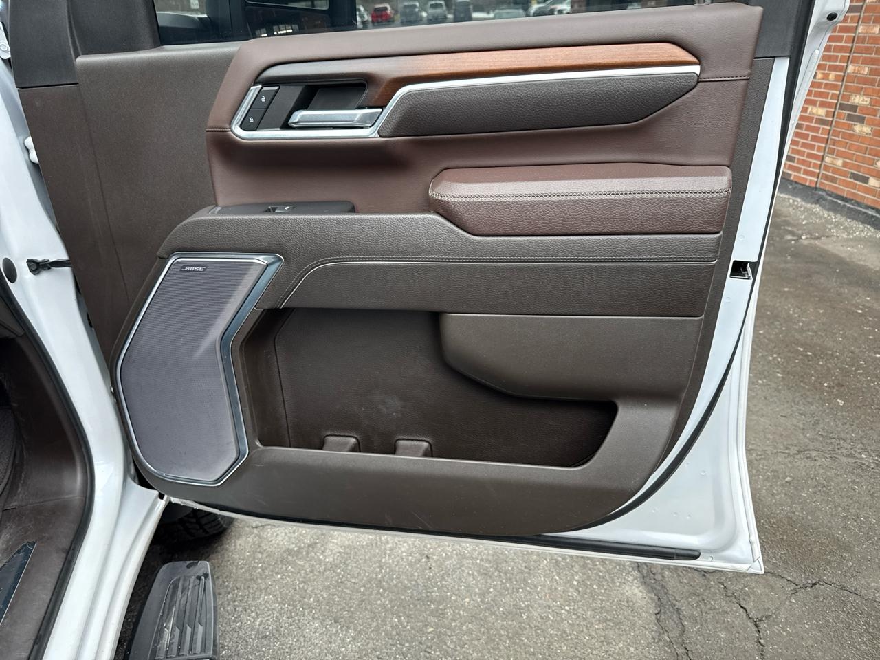 GMC Sierra 2500HD Denali Crew Cab 4WD SB 2024