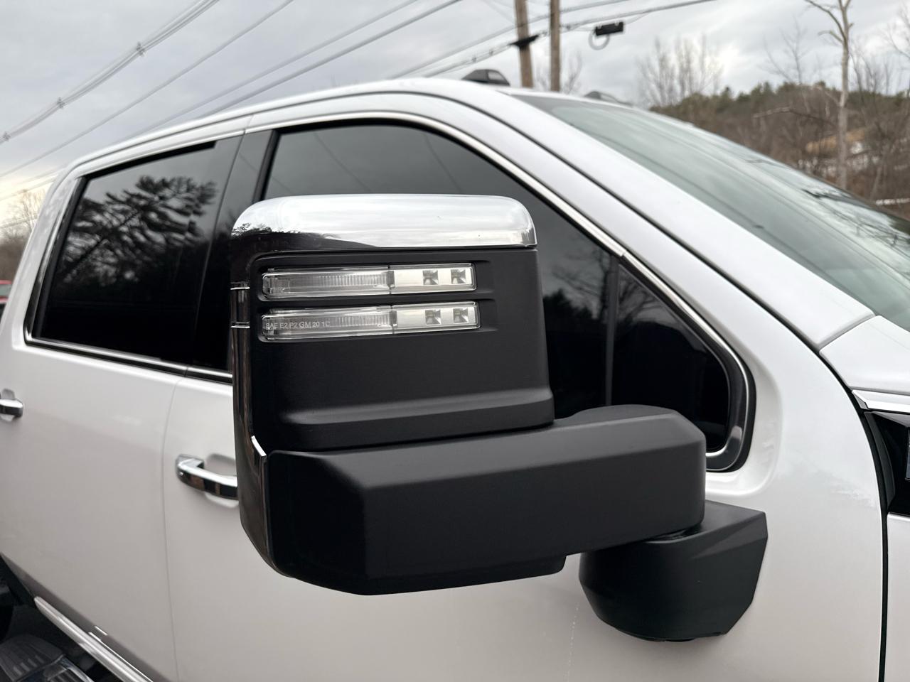 GMC Sierra 2500HD Denali Crew Cab 4WD SB 2024