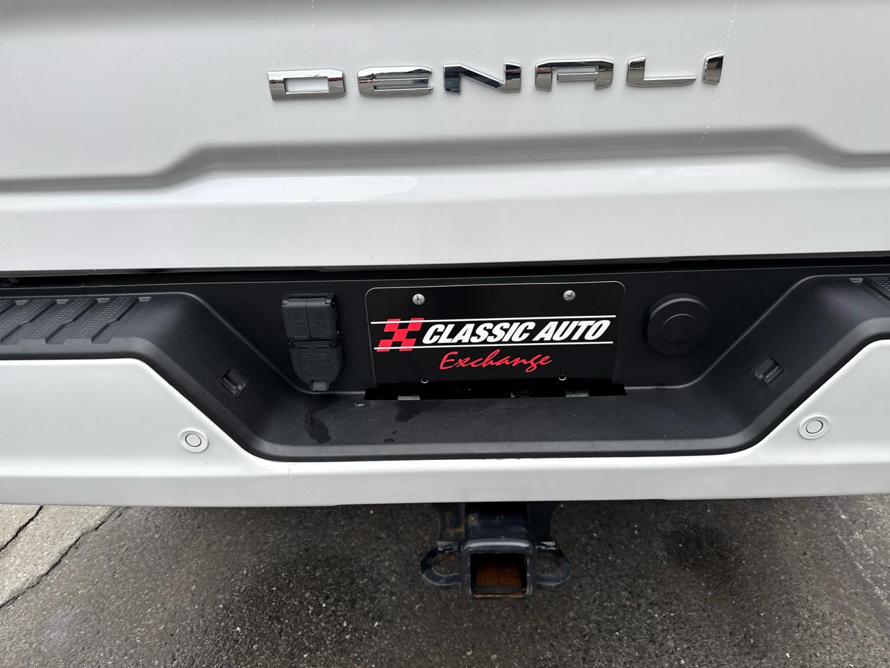 GMC Sierra 2500HD Denali Crew Cab 4WD SB 2024