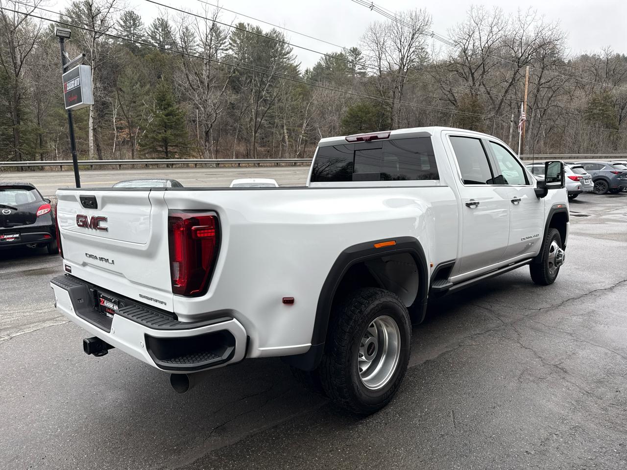 GMC Sierra 3500HD Denali Crew Cab Long Box 4WD 2023
