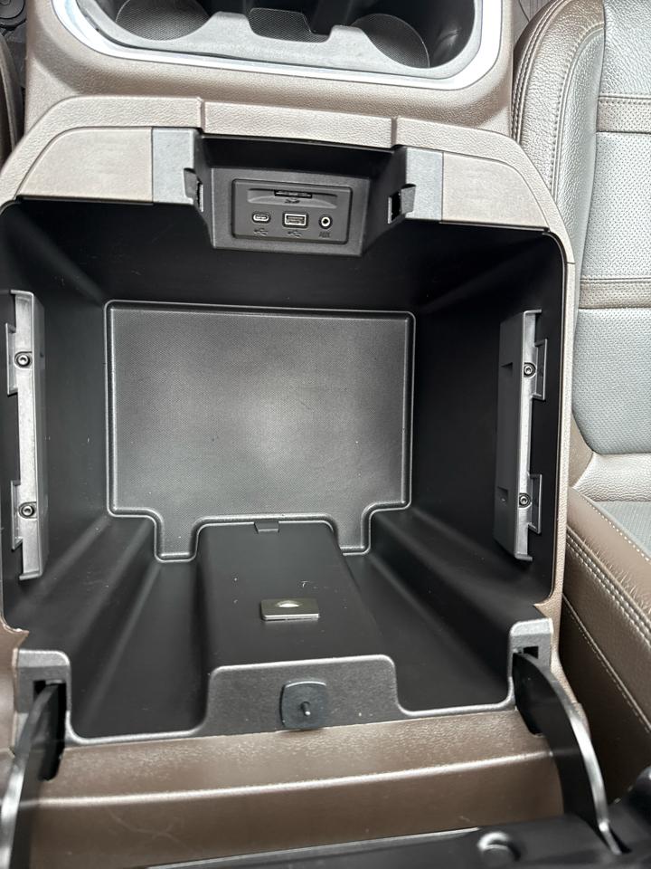 GMC Sierra 3500HD Denali Crew Cab Long Box 4WD 2023