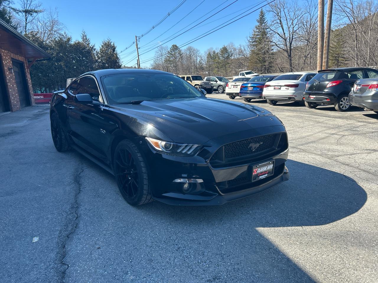 Ford Mustang GT Premium Coupe 2016