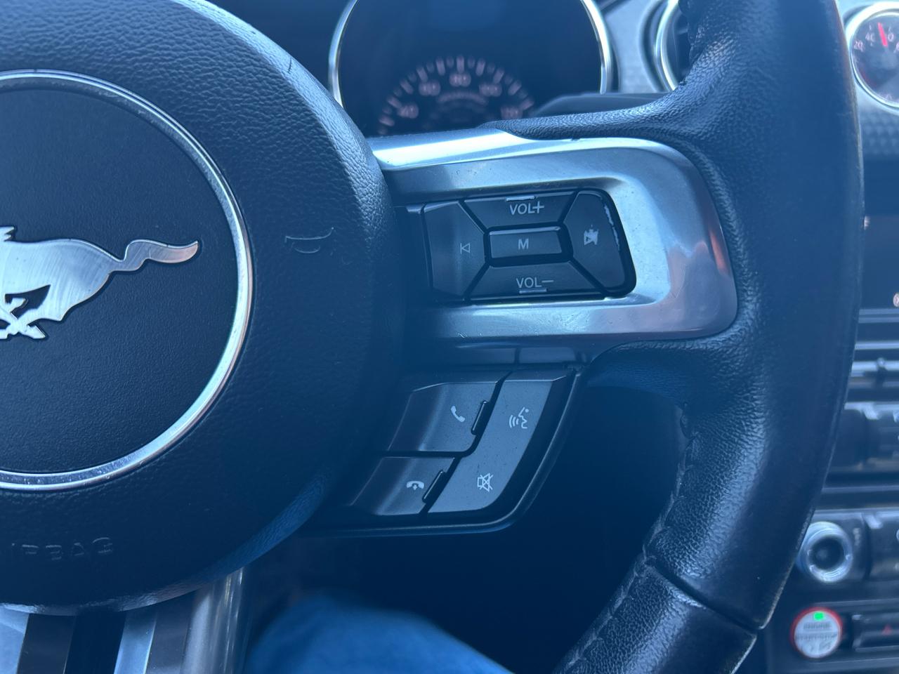 Ford Mustang GT Premium Coupe 2016