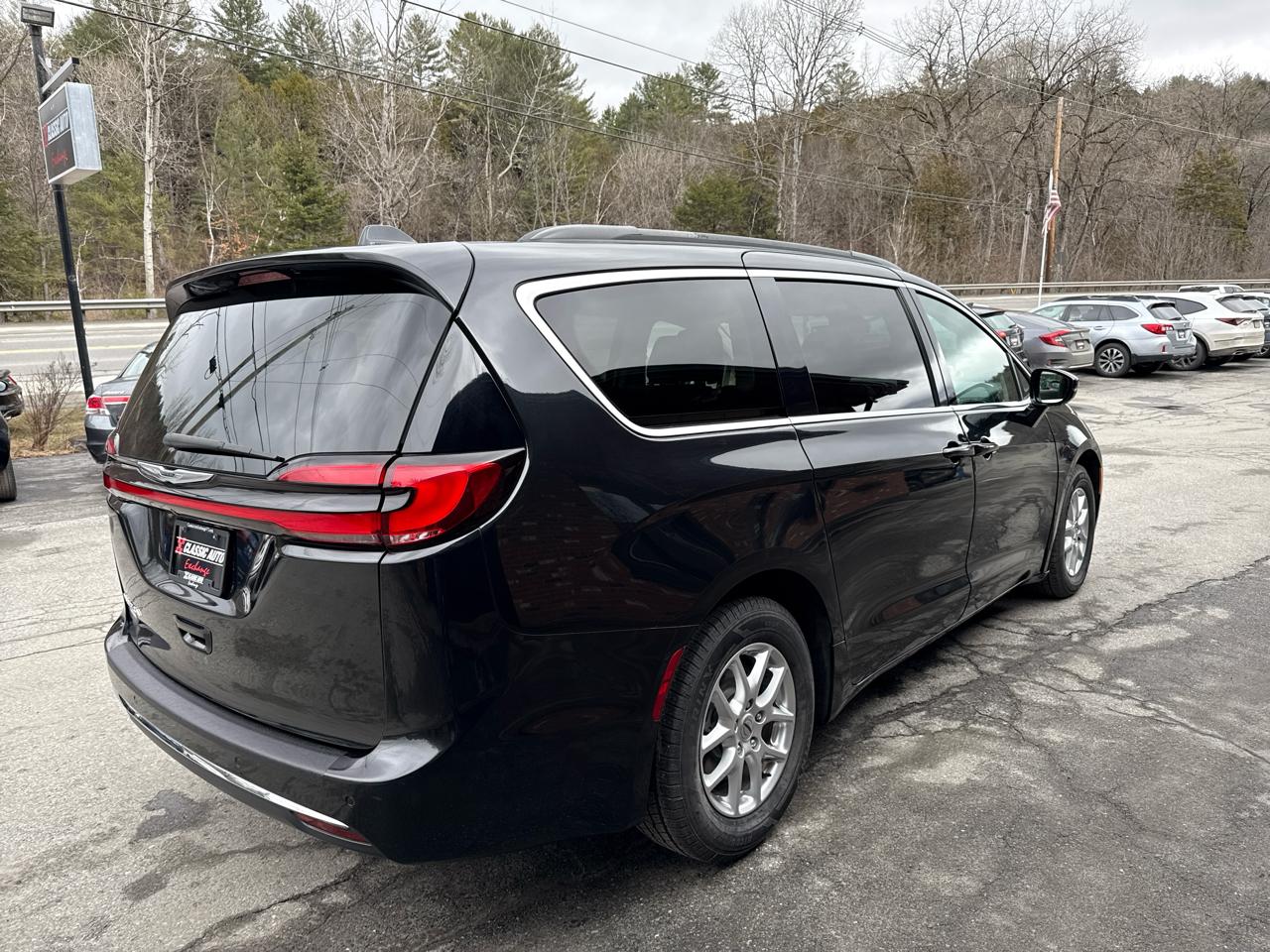 Chrysler Pacifica Touring-L 2022