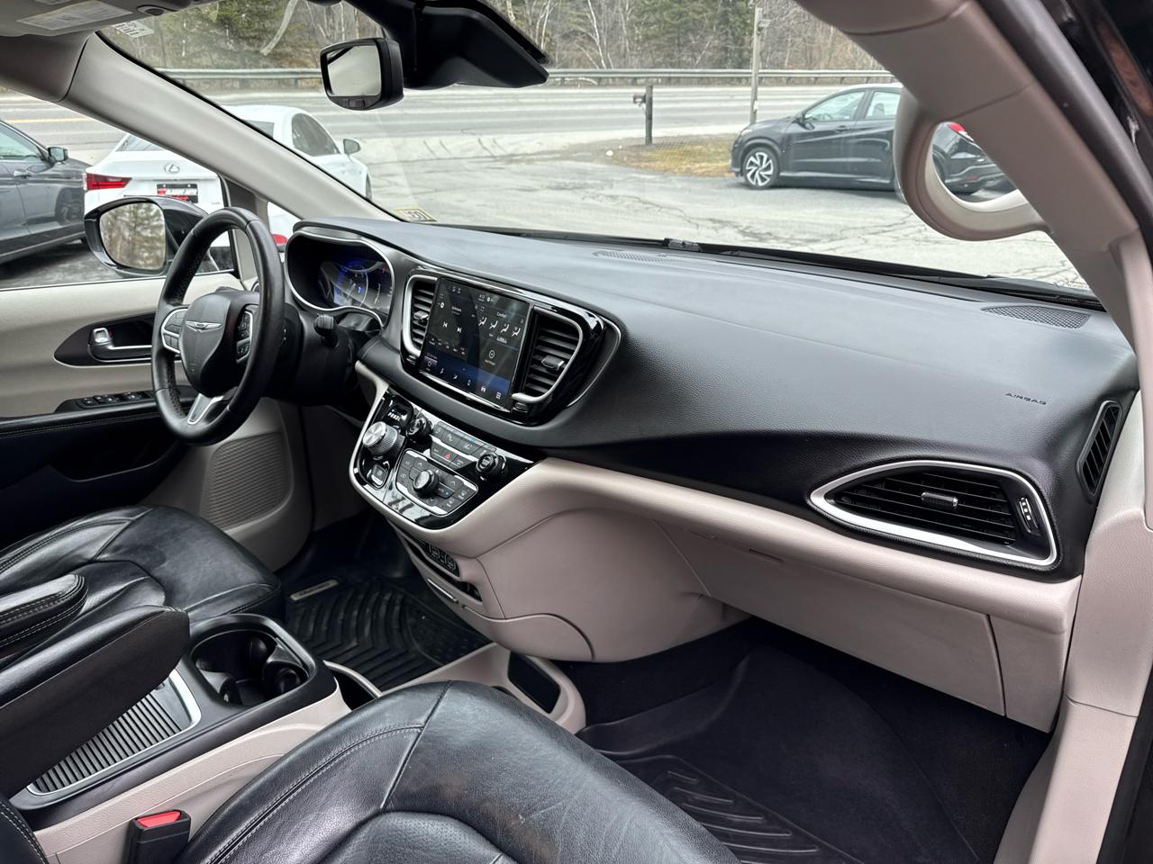 Chrysler Pacifica Touring-L 2022