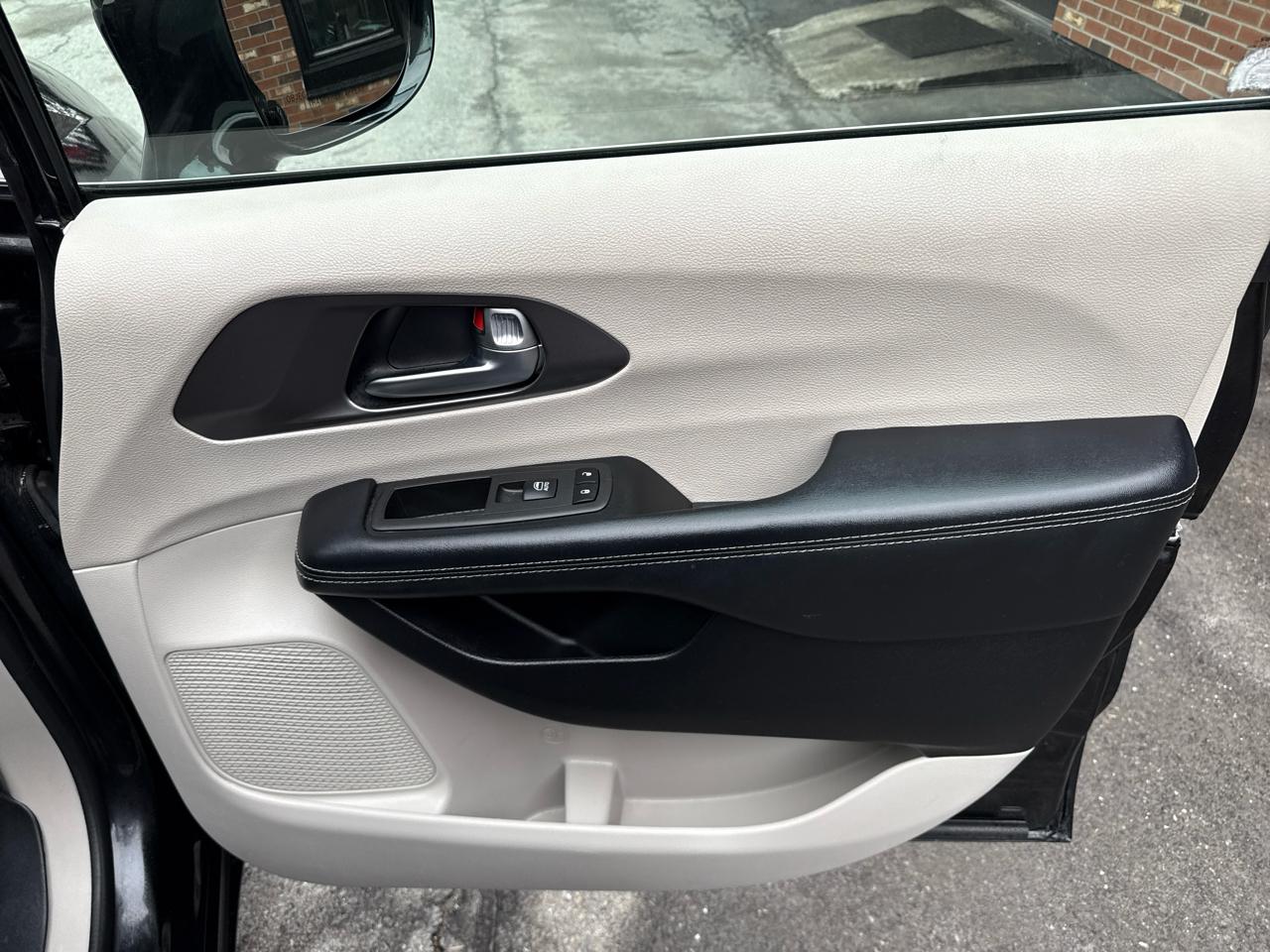 Chrysler Pacifica Touring-L 2022