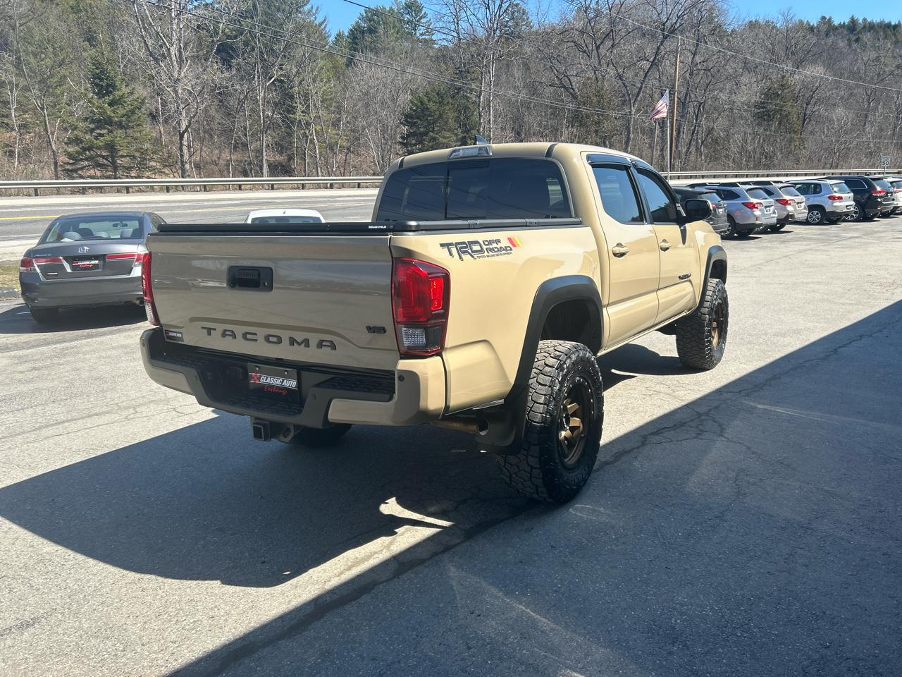 Toyota Tacoma TRD Offroad Dbl Cab 4WD V6 at 2018