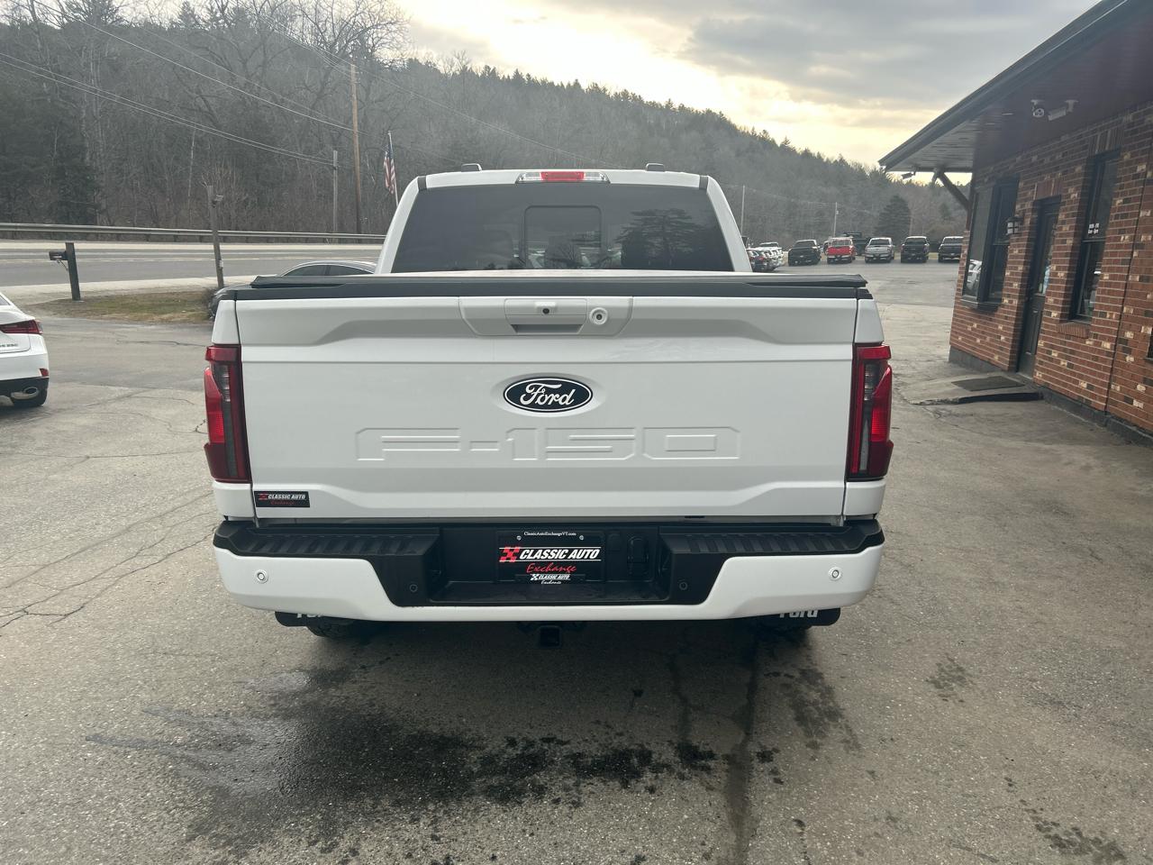 Ford F-150 XLT SuperCrew 4WD 2025